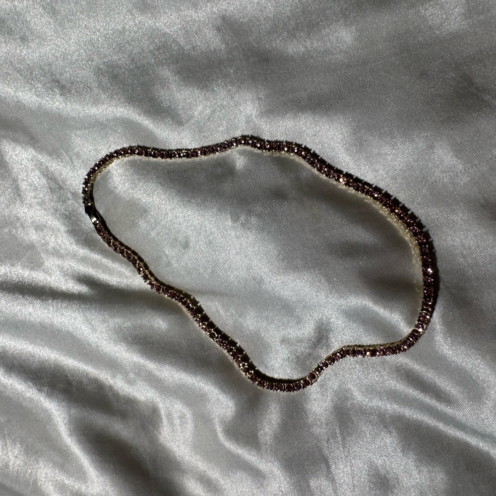 Gold necklace with pink gems - Picture 5 of 5